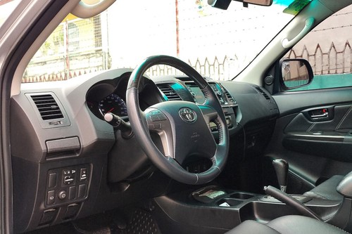 Used 2015 Toyota Fortuner Dsl AT 4x2 2.5 V
