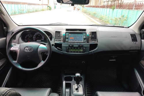 Used 2015 Toyota Fortuner Dsl AT 4x2 2.5 V