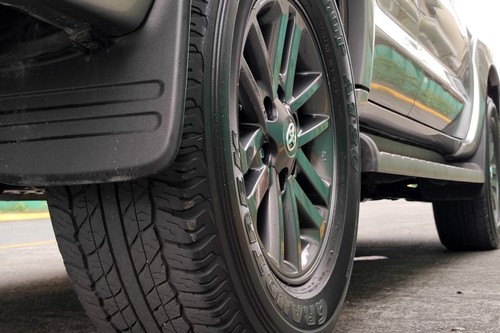 Used 2015 Toyota Fortuner Dsl AT 4x2 2.5 V