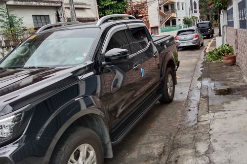 Used 2022 Nissan Navara 2.5L VE Calibre MT 4x2