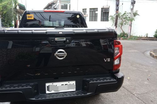 Used 2022 Nissan Navara 2.5L VE Calibre MT 4x2