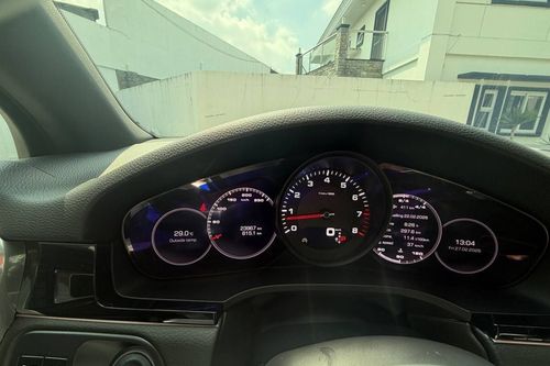 2nd Hand 2021 Porsche Cayenne 3.0L SUV