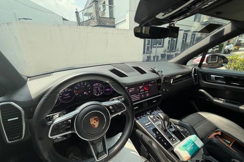 Used 2021 Porsche Cayenne 3.0L SUV