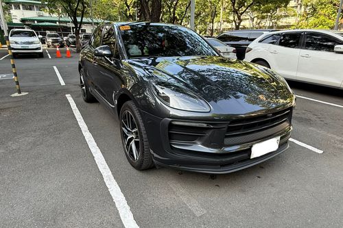 Old 2024 Porsche Macan PDK