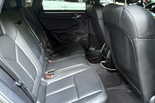 Used 2024 Porsche Macan PDK