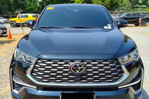 Used 2024 Toyota Zenix 2.0 Q Hybrid CVT