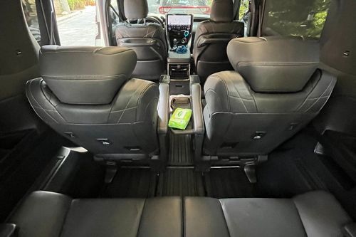Second hand 2025 Toyota Alphard 2.5 HEV CVT 