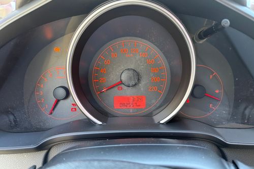 Old 2016 Honda Jazz 1.5 V MT