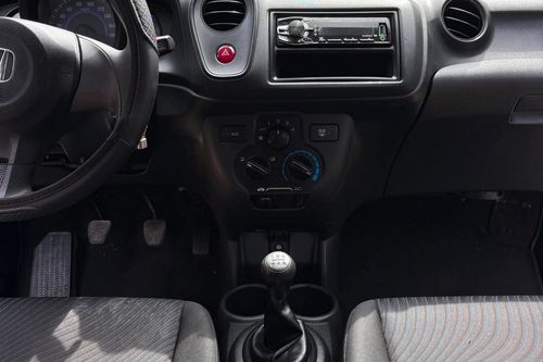 Second hand 2016 Honda Mobilio 1.5 E MT 