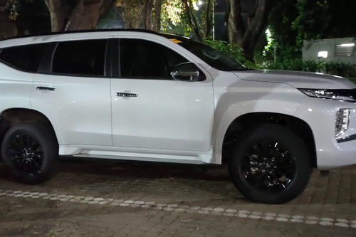 Old 2022 Mitsubishi Montero Sport Black Series 2WD 8AT