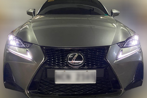 Second hand 2017 Lexus IS 350 F-Sport 