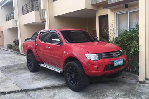 Old 2010 Mitsubishi Strada 3.2L GLS Sport AT