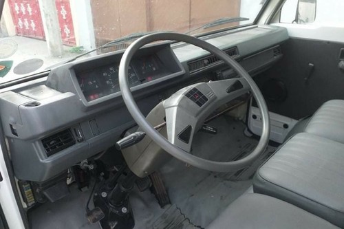 Second hand 2012 Mitsubishi L300 2.5L FB Exceed MT 