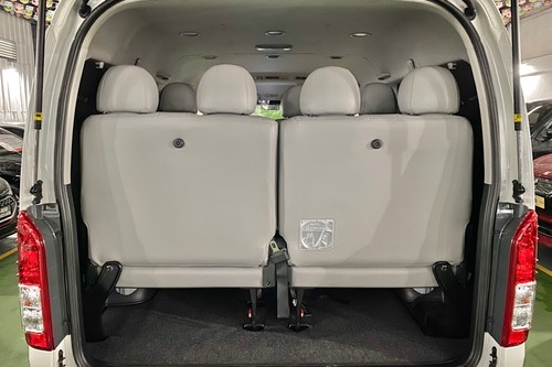 Used 2017 Toyota Hiace 3.0 Super Grandia AT