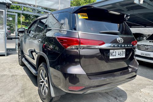 Old 2016 Toyota Fortuner 2.4 V AT