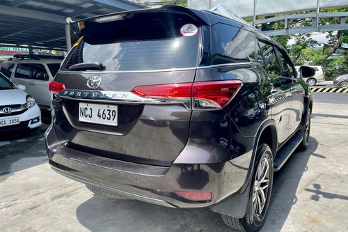 Second hand 2016 Toyota Fortuner 2.4 V AT 