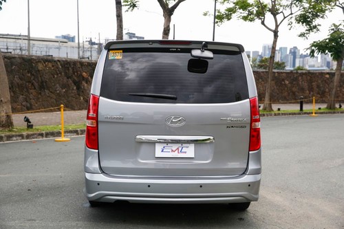 Old 2017 Hyundai Grand Starex 2.5L CRDI AT PLATINUM