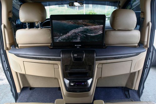 Used 2017 Hyundai Grand Starex 2.5L CRDI AT PLATINUM