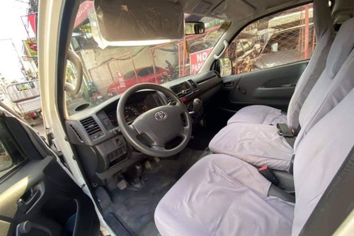 Used 2016 Toyota Hiace 2.5L Commuter MT