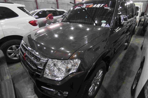 Second hand 2018 Mitsubishi Pajero GLS 3.2 Di-D 4WD AT 