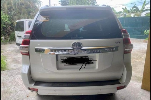 Second hand 2017 Toyota Land Cruiser Prado 4.0L 