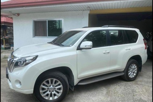 Old 2017 Toyota Land Cruiser Prado 4.0L