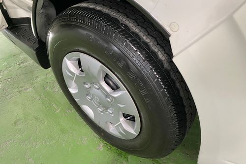 Used 2020 Toyota Hiace 3.0L Commuter MT