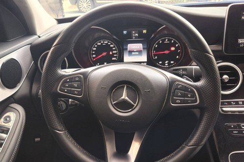 Second hand 2017 Mercedes-Benz C-Class C200 (Avantgarde) 