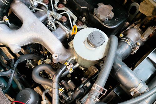 Old 2013 Nissan NV350 Urvan Standard Plus 18-Seater