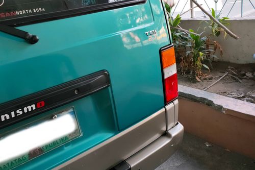 Used 2013 Nissan NV350 Urvan Standard Plus 18-Seater