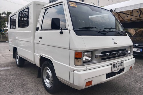 Second hand 2015 Mitsubishi L300 2.5L FB Exceed MT 