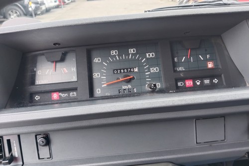 Used 2015 Mitsubishi L300 2.5L FB Exceed MT