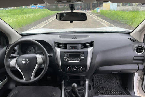 Used 2017 Nissan NP300 Navara 2.5L EL MT 4x2