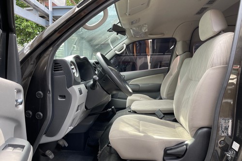 Used 2017 Nissan NV350 Urvan Premium MT
