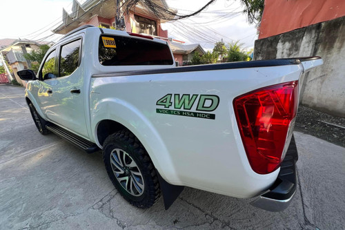 Old 2015 Nissan NP300 Navara 2.5L 4x4 VL 7AT