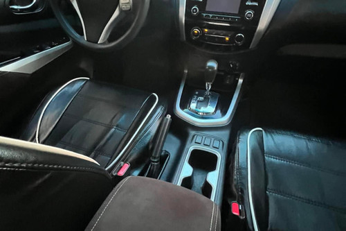 Used 2015 Nissan NP300 Navara 2.5L 4x4 VL 7AT