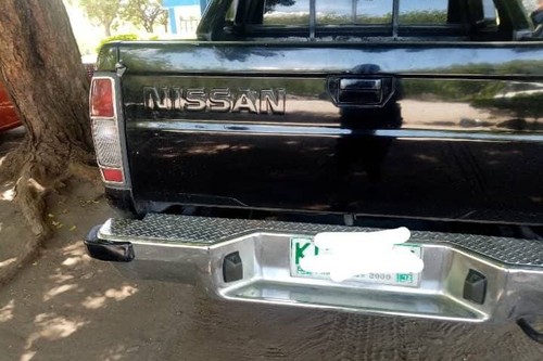 Second hand 2000 Nissan Frontier 3.2L MT 4x4 