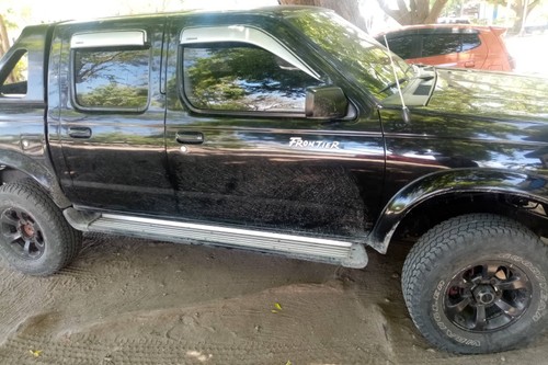 Used 2000 Nissan Frontier 3.2L MT 4x4