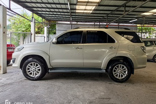 2nd Hand 2013 Toyota Fortuner Dsl AT 4x2 2.5 G