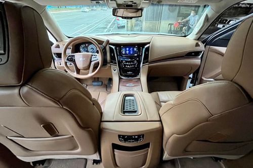 Used 2017 Cadillac Escalade ESV Platinum
