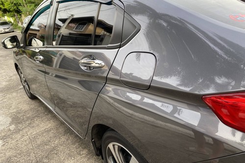 Second hand 2015 Honda City 1.5 VX Navi CVT 