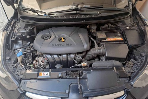 Second hand 2013 Hyundai Elantra 1.8 GLS 6AT 