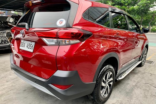 Second hand 2020 Toyota Rush 1.5 E AT 