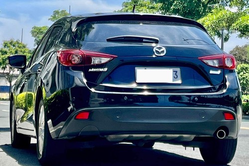 Second hand 2016 Mazda 3 Hatchback 1.5L Sportback Elite 