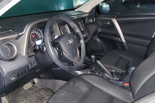 Old 2016 Toyota RAV 4 2.5L LE AT
