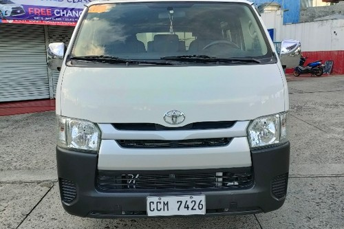Second hand 2016 Toyota Hiace Commuter 3.0 M/T 