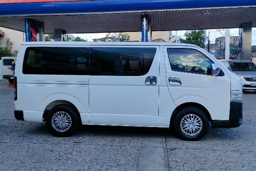 Second hand 2016 Toyota Hiace Commuter 3.0 M/T 