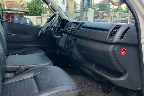 Used 2016 Toyota Hiace Commuter 3.0 M/T