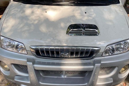 Second hand 2001 Hyundai Starex 2.5L SVX AT 