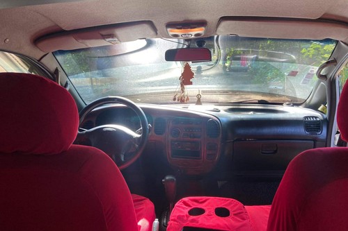 2nd Hand 2001 Hyundai Starex 2.5L SVX AT